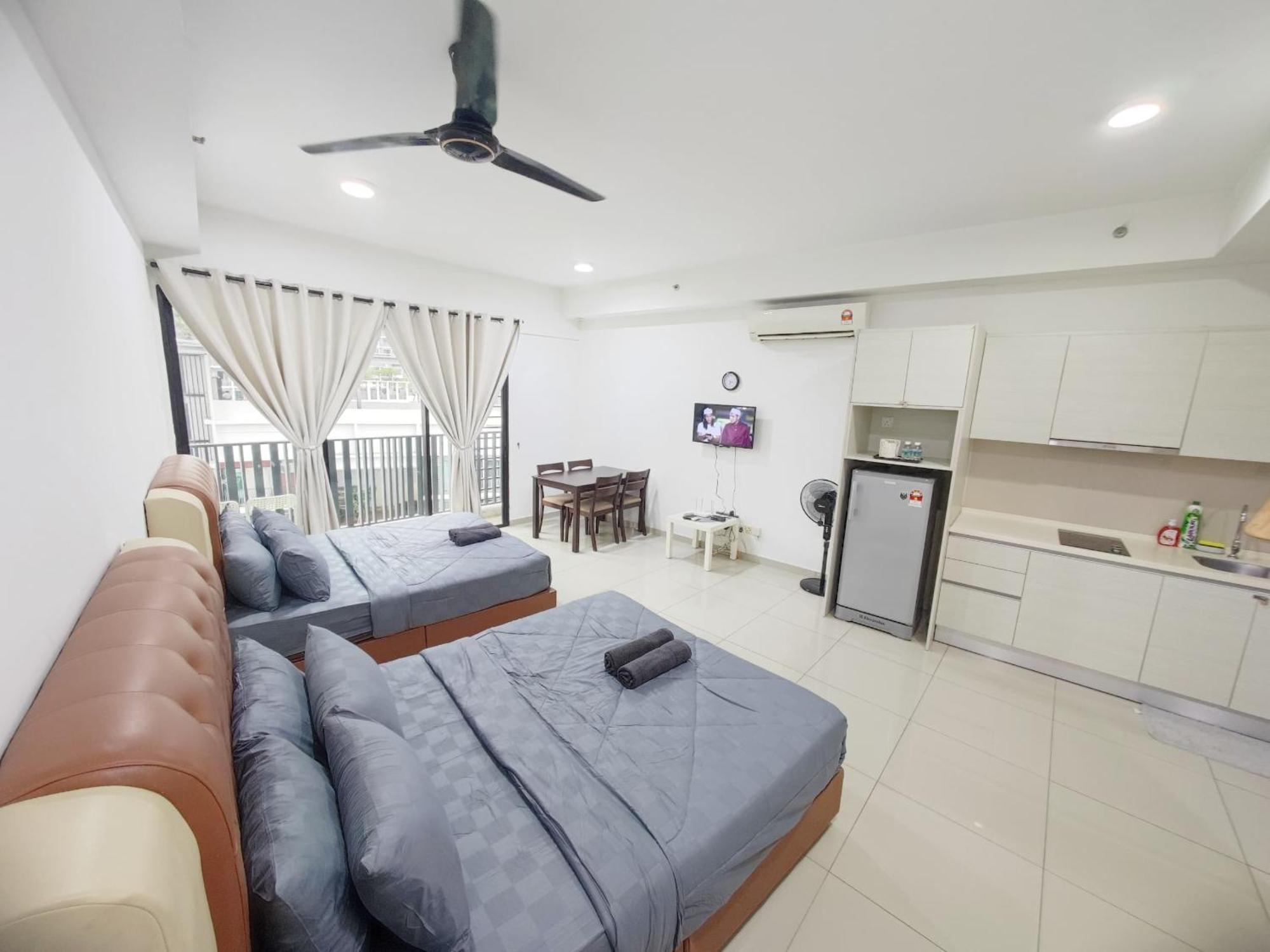 Wan'S Homestay I-City Shah Alam Exterior photo